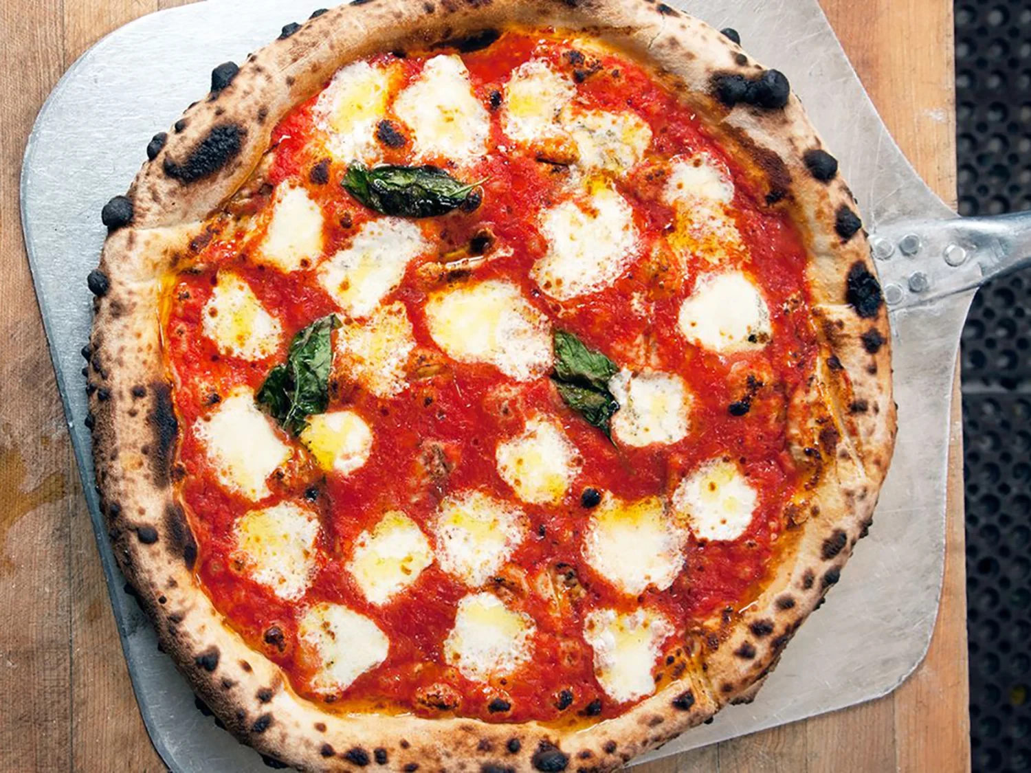 Margherita/ tomato and basil large)